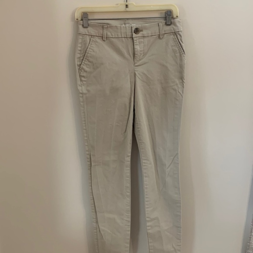 Gently used junior size 0, skinny pants, Old Navy
